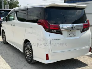 Toyota Alphard 2021 White