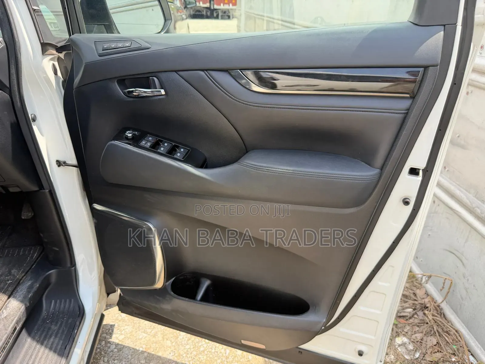 Toyota Alphard 2021 White
