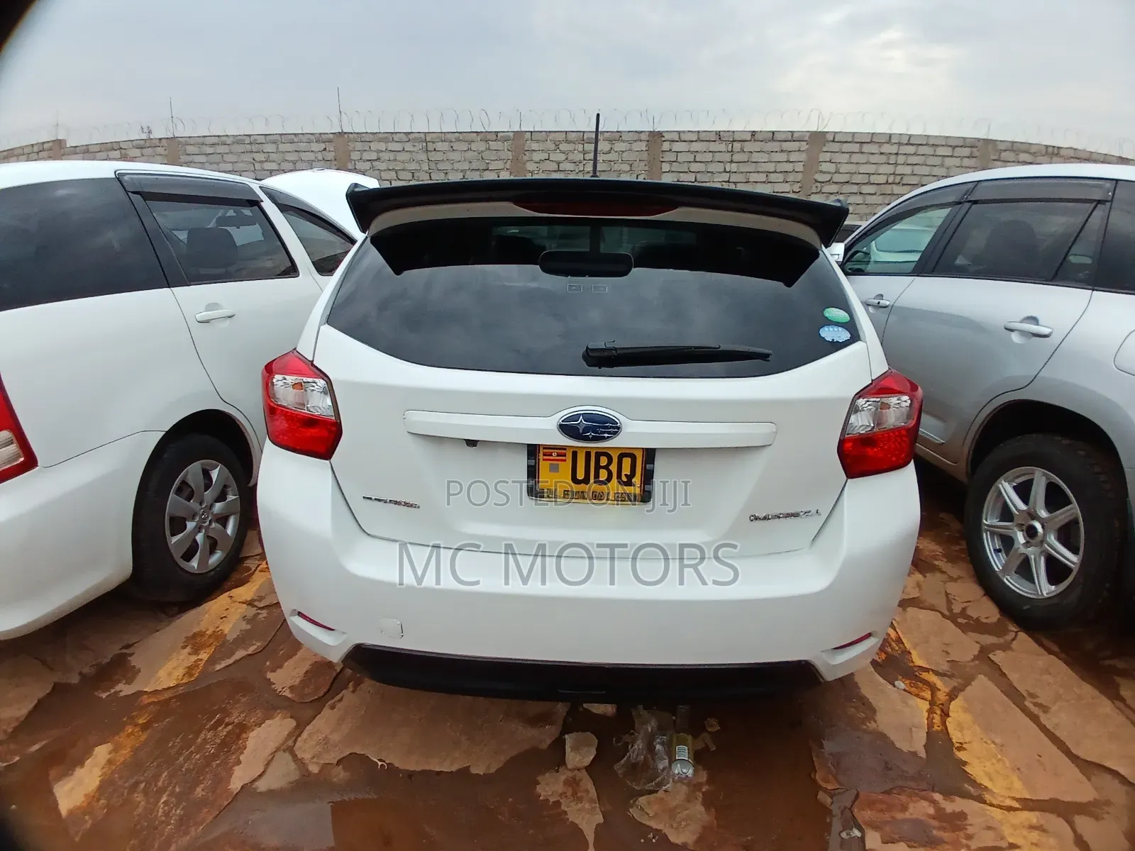 Subaru Impreza 2.0i Limited PZEV 4dr Hatchback AWD (2.0L 4cyl CVT) 2015