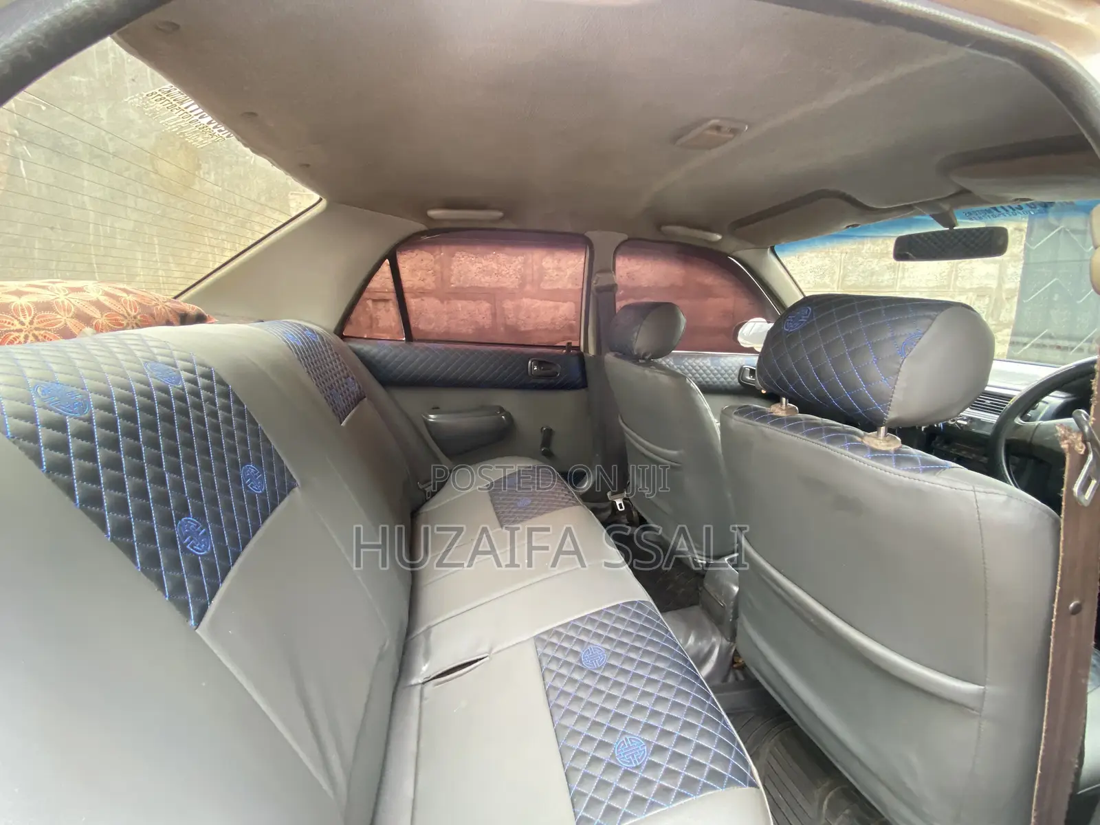 Toyota Caldina 2000 Silver