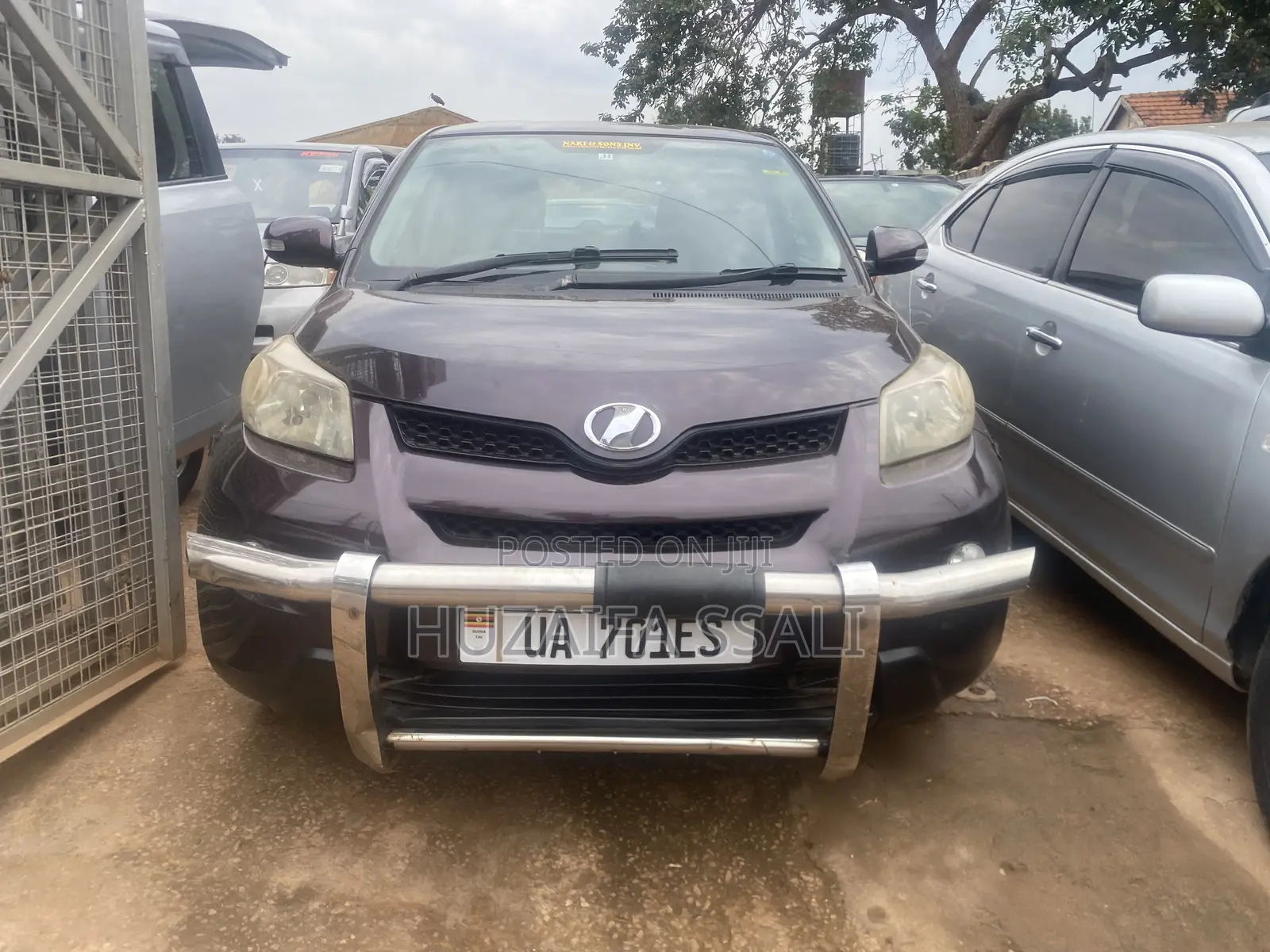 Toyota IST 2012 Maroon
