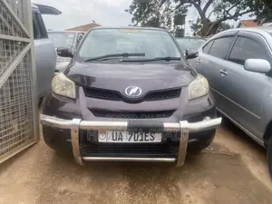 Toyota IST 2012 Maroon