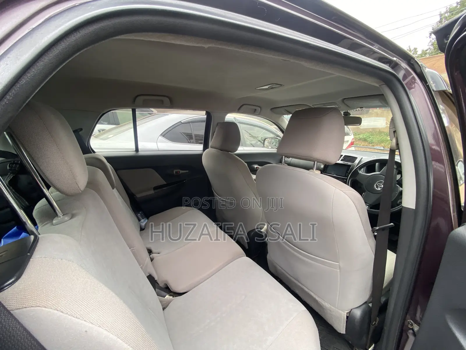 Toyota IST 2012 Maroon