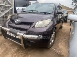 Toyota IST 2012 Maroon