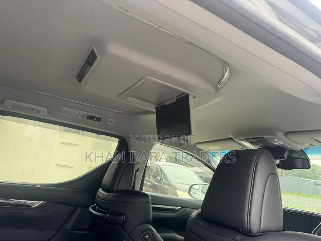 Toyota Alphard 2019 White