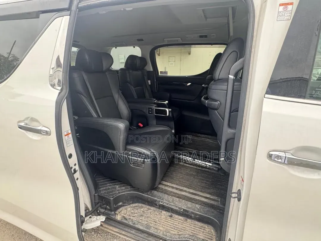 Toyota Alphard 2019 White