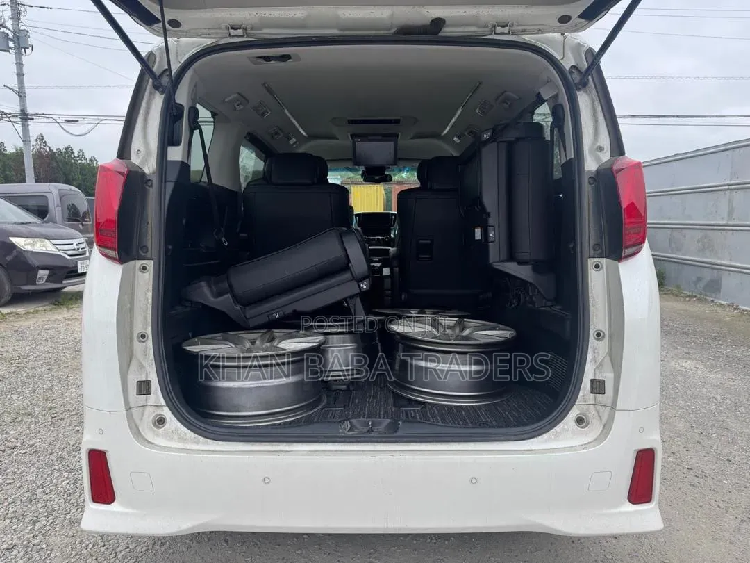 Toyota Alphard 2019 White
