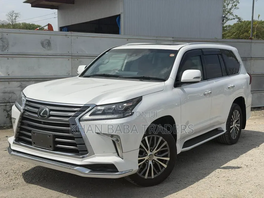 Lexus LX 2017 White