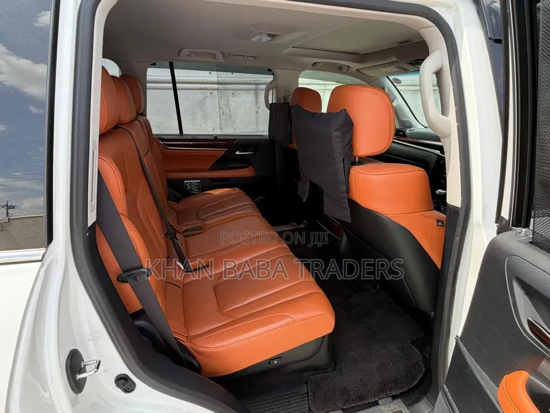Lexus LX 2017 White