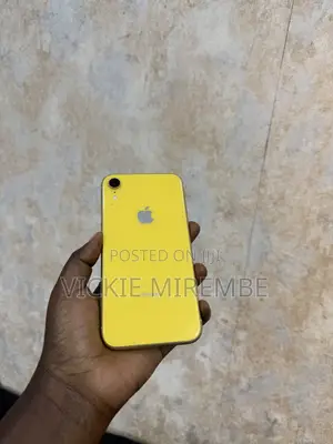 Apple iPhone XR 64 GB Yellow
