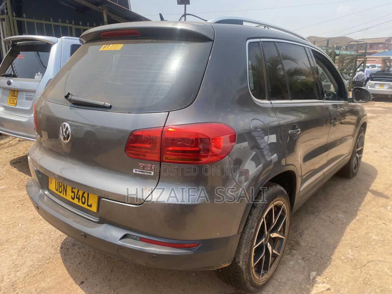 Volkswagen Tiguan 2010 Gray