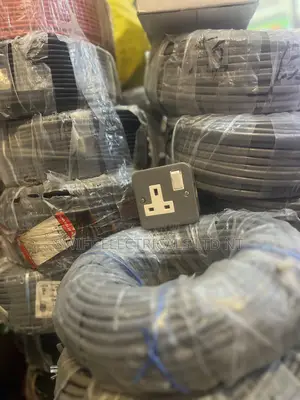 Single Socket (Metallic)