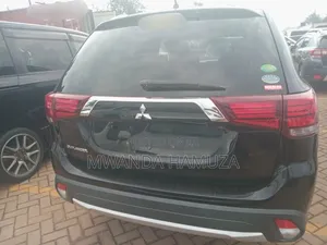 Mitsubishi Outlander 2014 Black