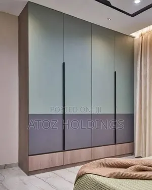 Wardrobes/Elegant Customized Wardrobes