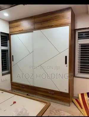 Wardrobes/Elegant Customized Wardrobes