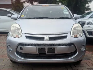 Toyota Passo 2014 Silver