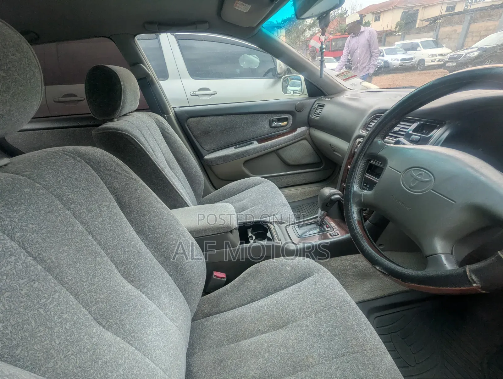 Toyota Mark II 2000 White