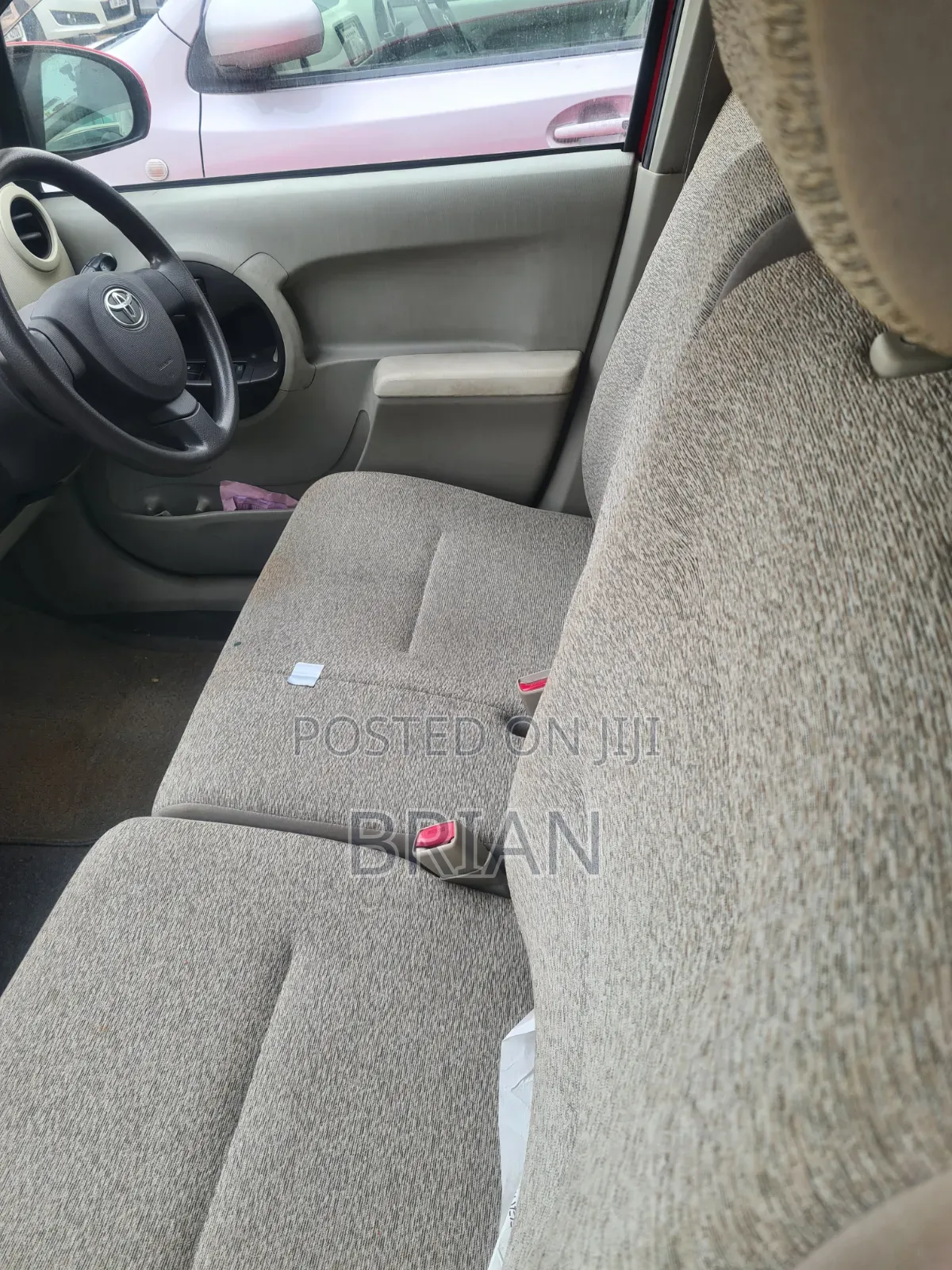 Toyota Passo 2012 Red