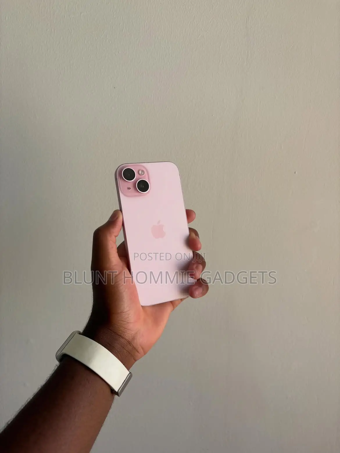 Apple iPhone 15 128 GB Pink