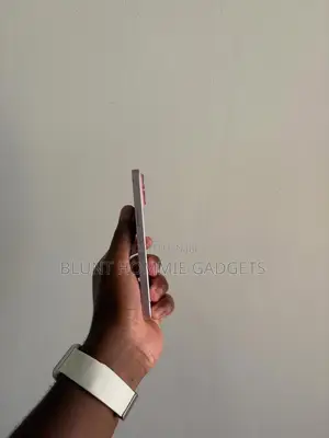 Apple iPhone 15 128 GB Pink