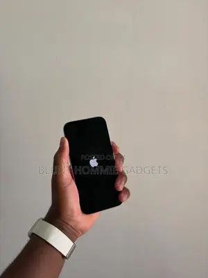 Apple iPhone 15 128 GB Pink