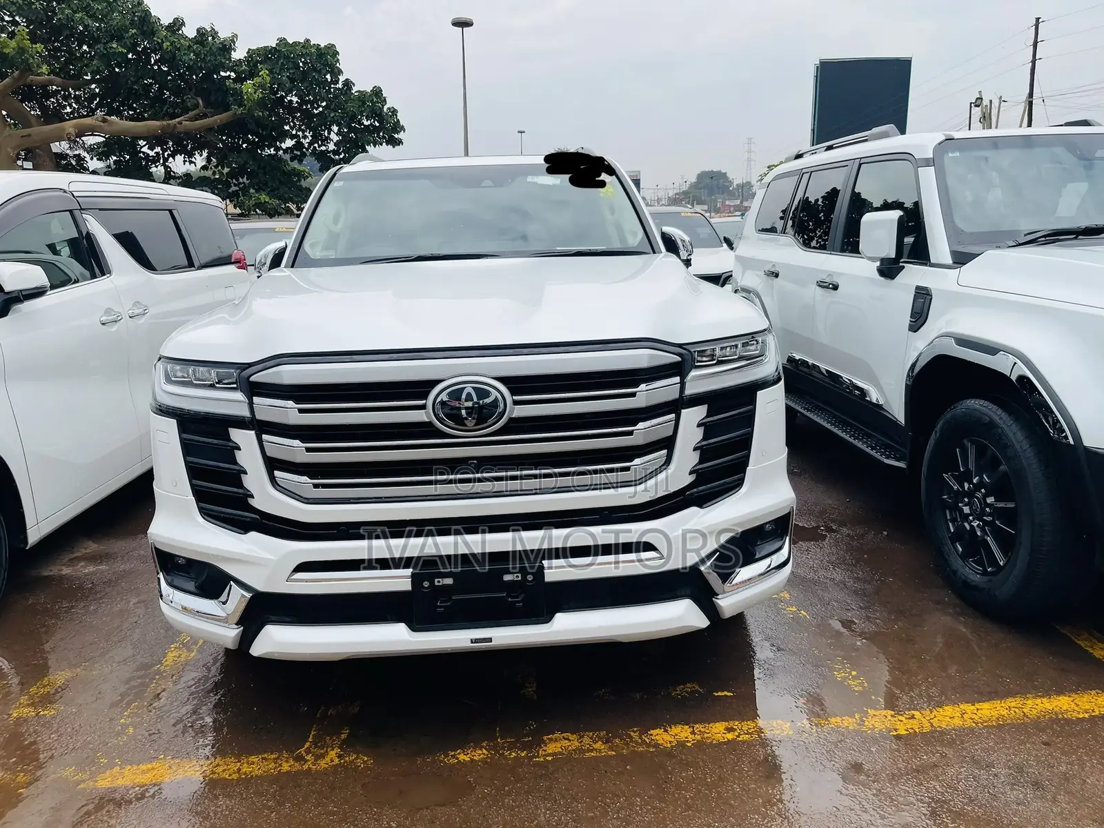 Toyota Land Cruiser 2024 White