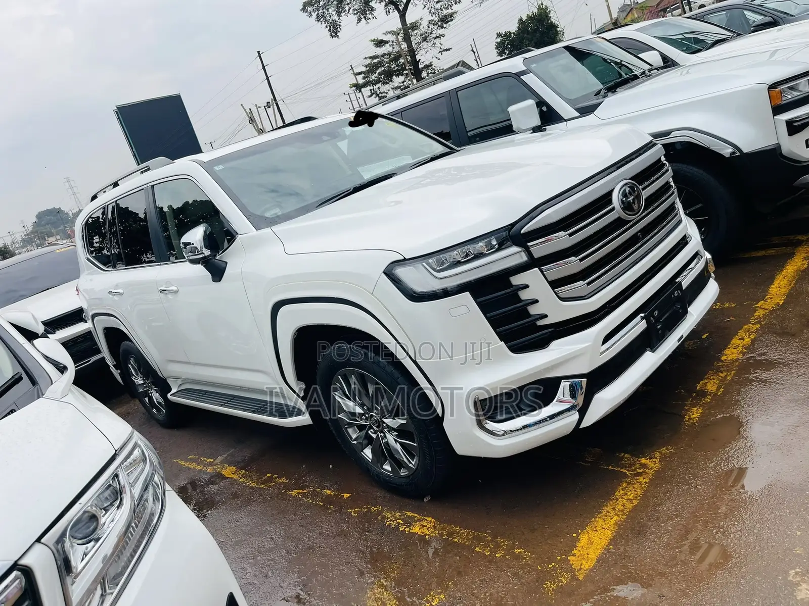 Toyota Land Cruiser 2024 White