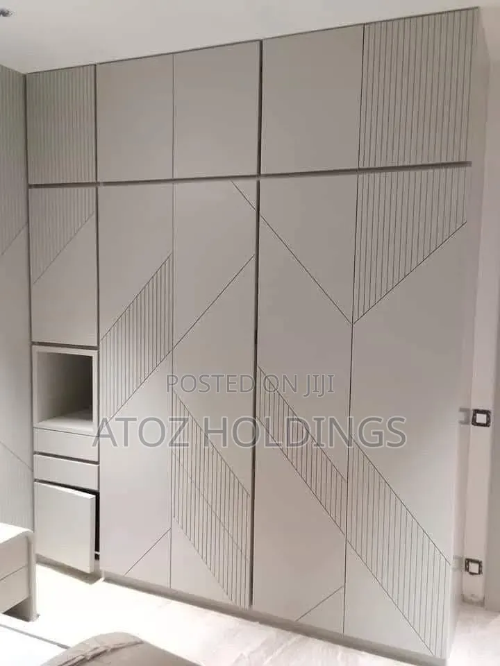 Wardrobes/Magnificent Wardrobes 1,000,000/- Per Running Meter on Order