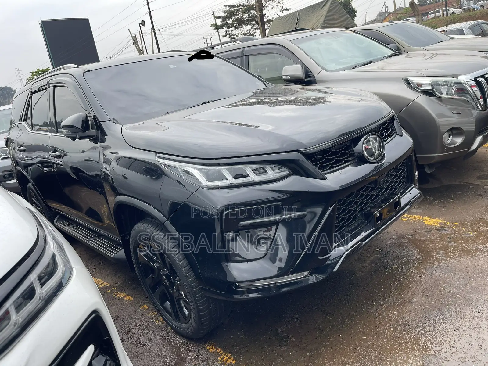 Toyota Fortuner 2021 Black