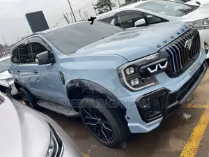 Ford Everest 2017 Blue