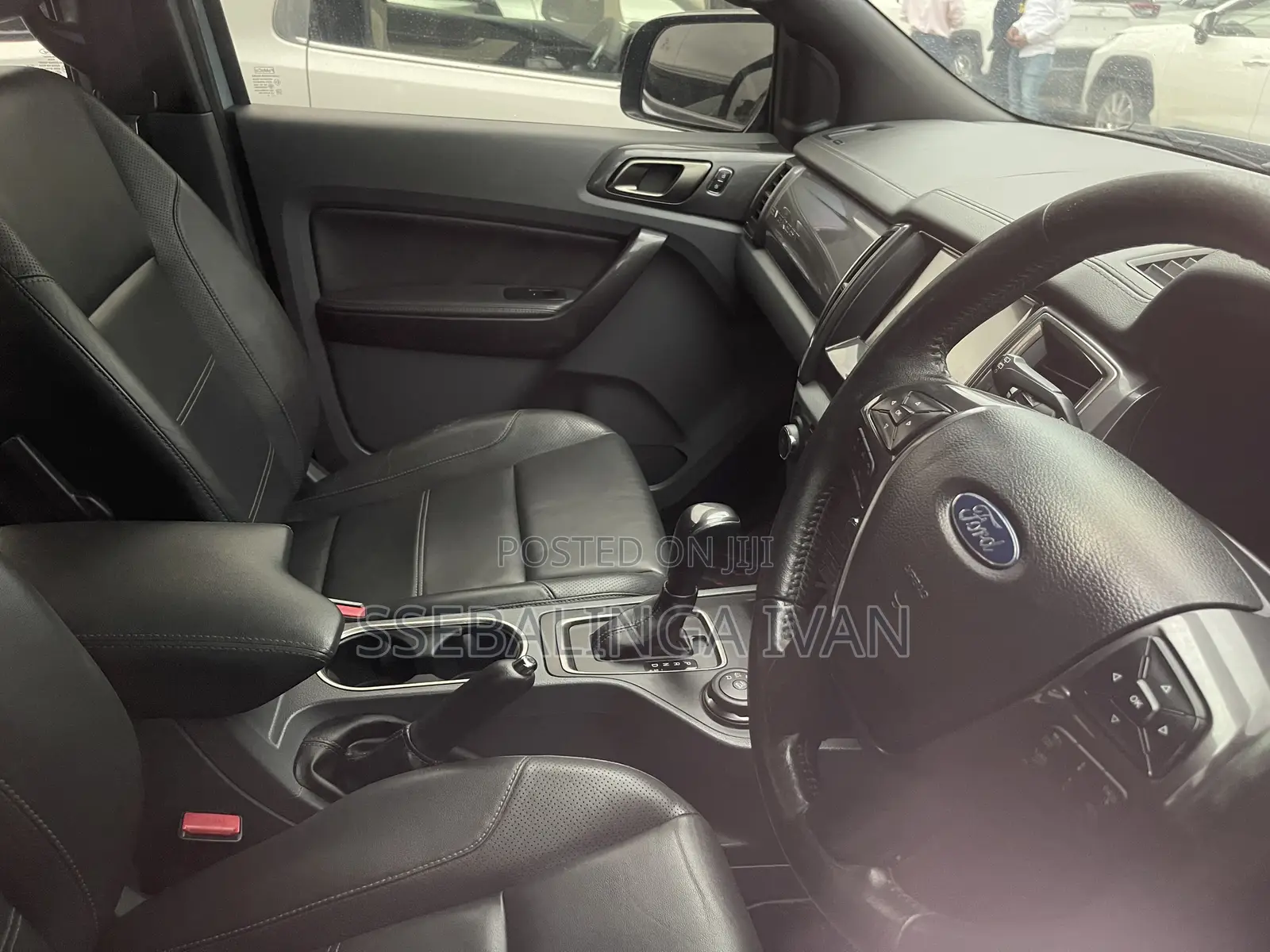 Ford Everest 2017 Blue