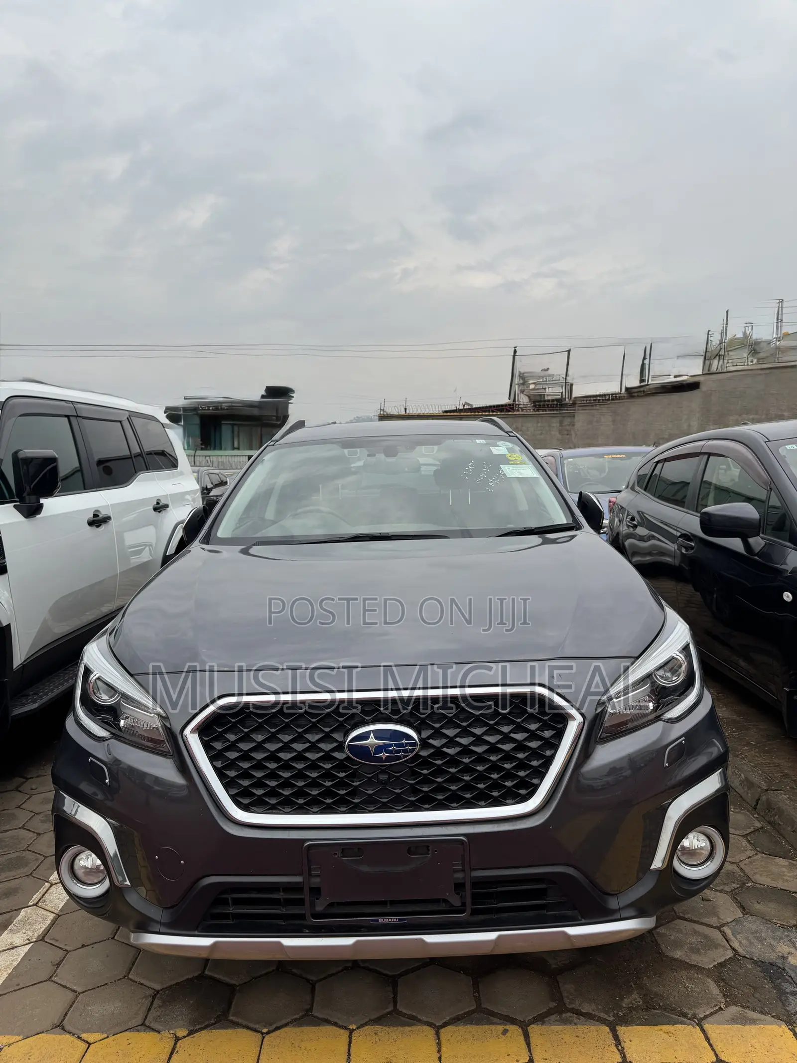 Subaru Outback Premium AWD 2020 Gray