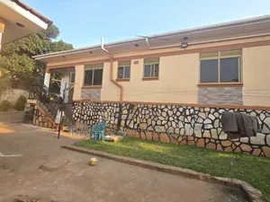 4bdrm House in Bulenga, Central Division for sale