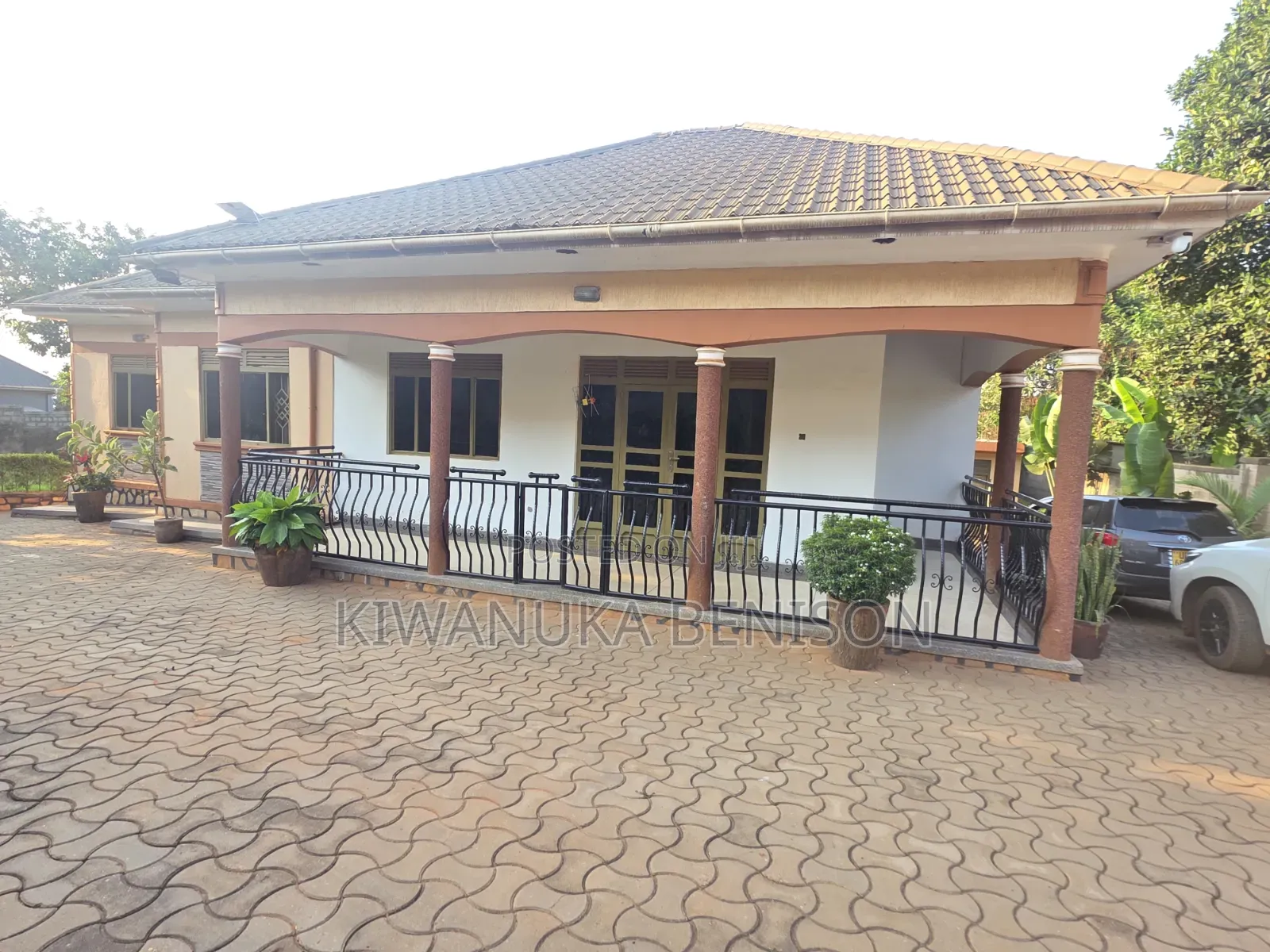 4bdrm House in Bulenga, Central Division for sale
