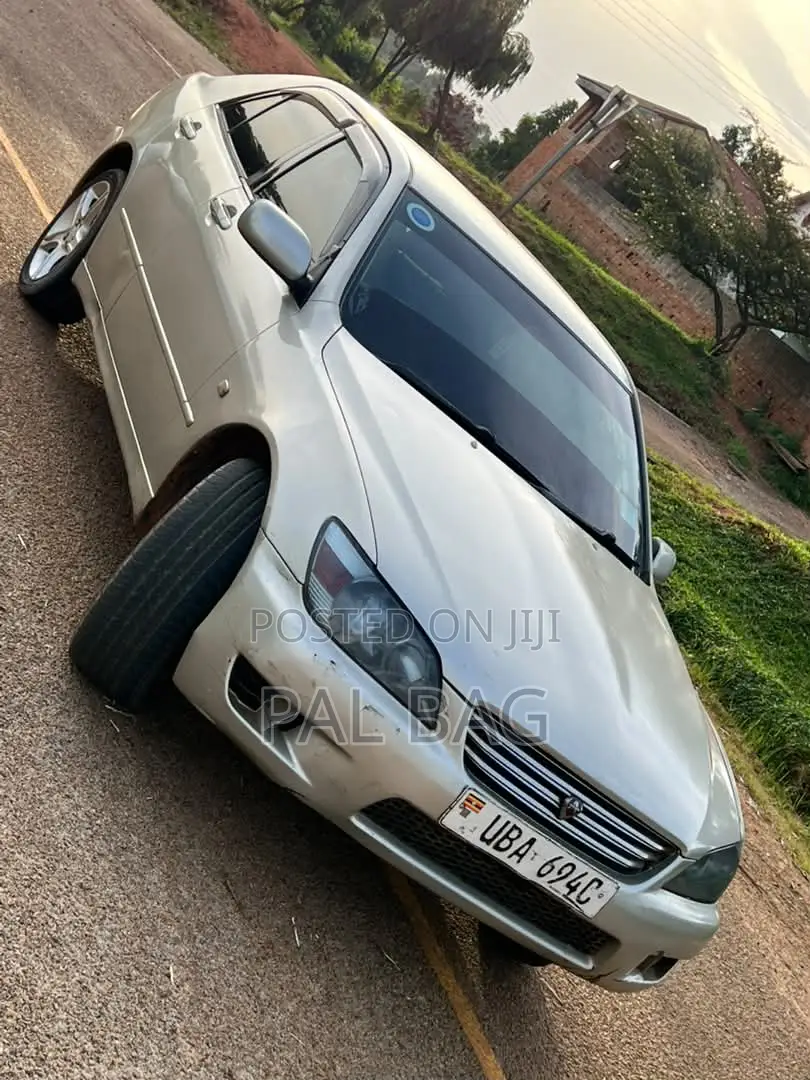 Toyota Altezza 2000 Silver