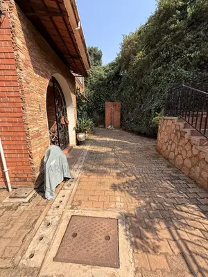 Furnished 3bdrm House in Naguru, Central Division for rent