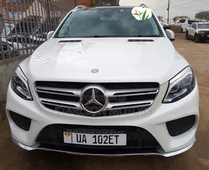 Mercedes-Benz GLE-Class 2017 White