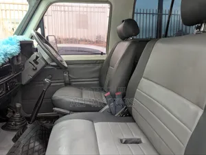 Toyota Land Cruiser Prado 2005 White