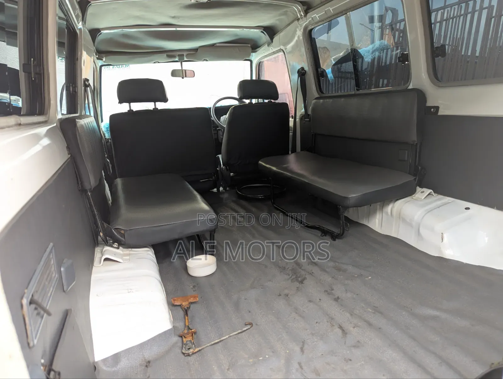 Toyota Land Cruiser Prado 2005 White