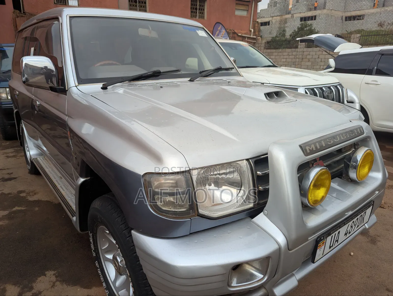 Mitsubishi Pajero Junior 1998 Silver