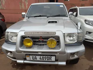 Mitsubishi Pajero Junior 1998 Silver
