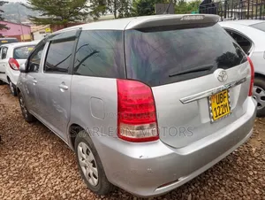 Toyota Wish 2007 Silver