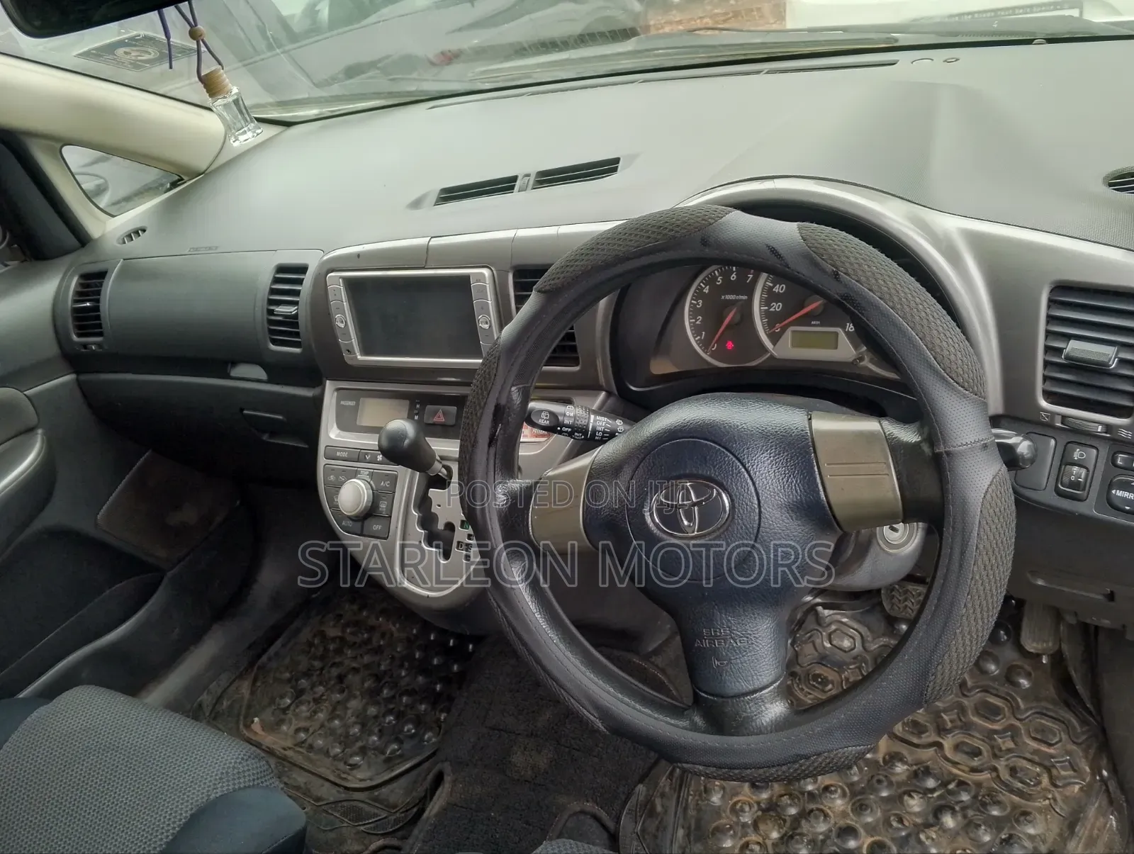 Toyota Wish 2007 Silver