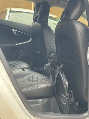 Volvo V40 2016 White