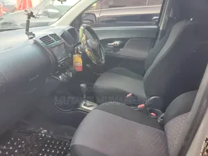 Toyota IST 2010 Silver