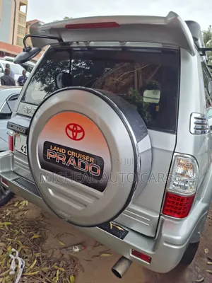 Toyota Hilux 2000 Silver