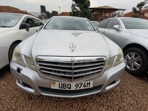 Mercedes-Benz E300 2009 Silver