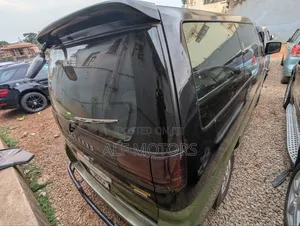 Nissan Elgrand 2003 Green