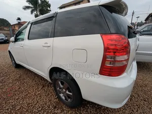 Toyota Wish 2007 White