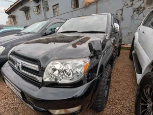 Toyota Hilux Surf 2007 Black